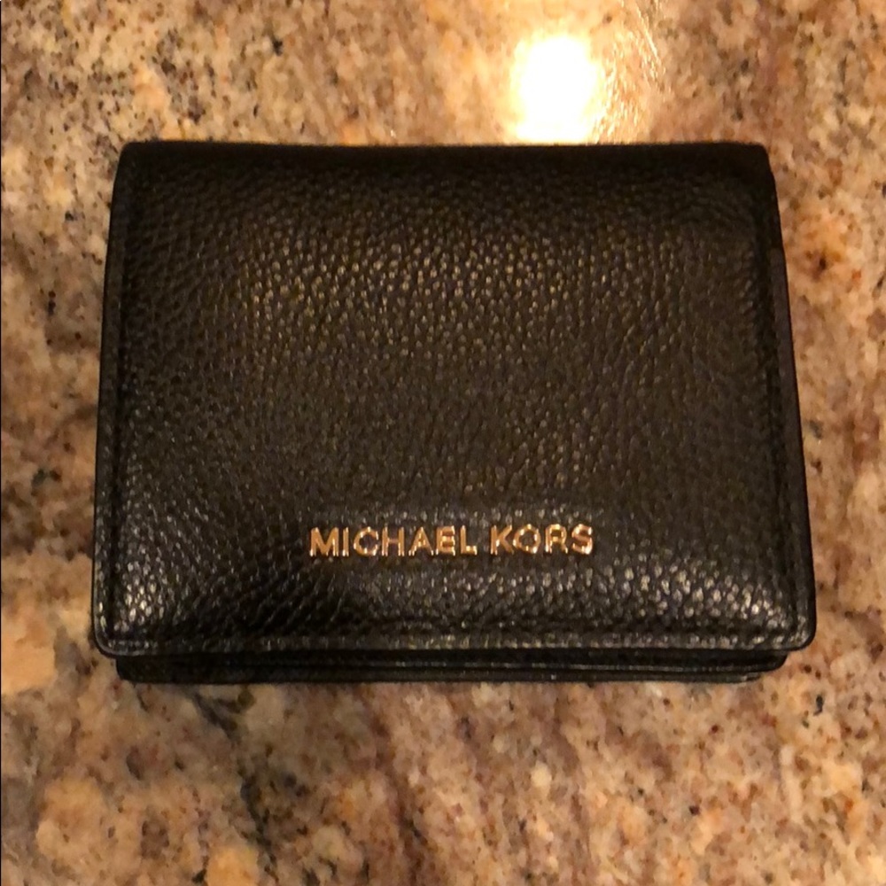 Michael kors wallet